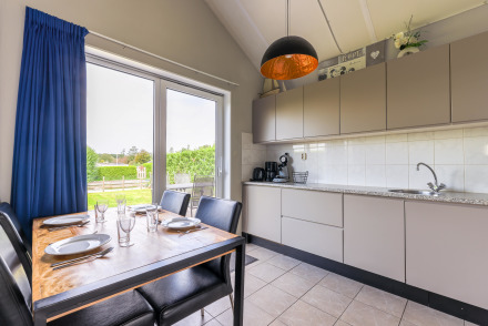 Bungalow voor 3 personen op vakantiepark De Groote Vliet met vismogelijkheden HW017